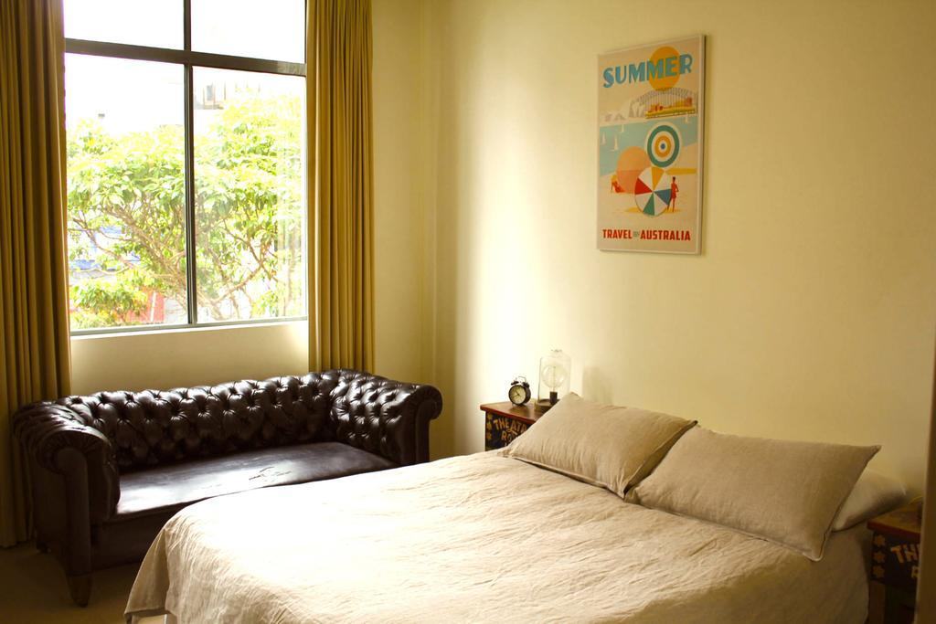 Surry Hills Warehouse Apartment *